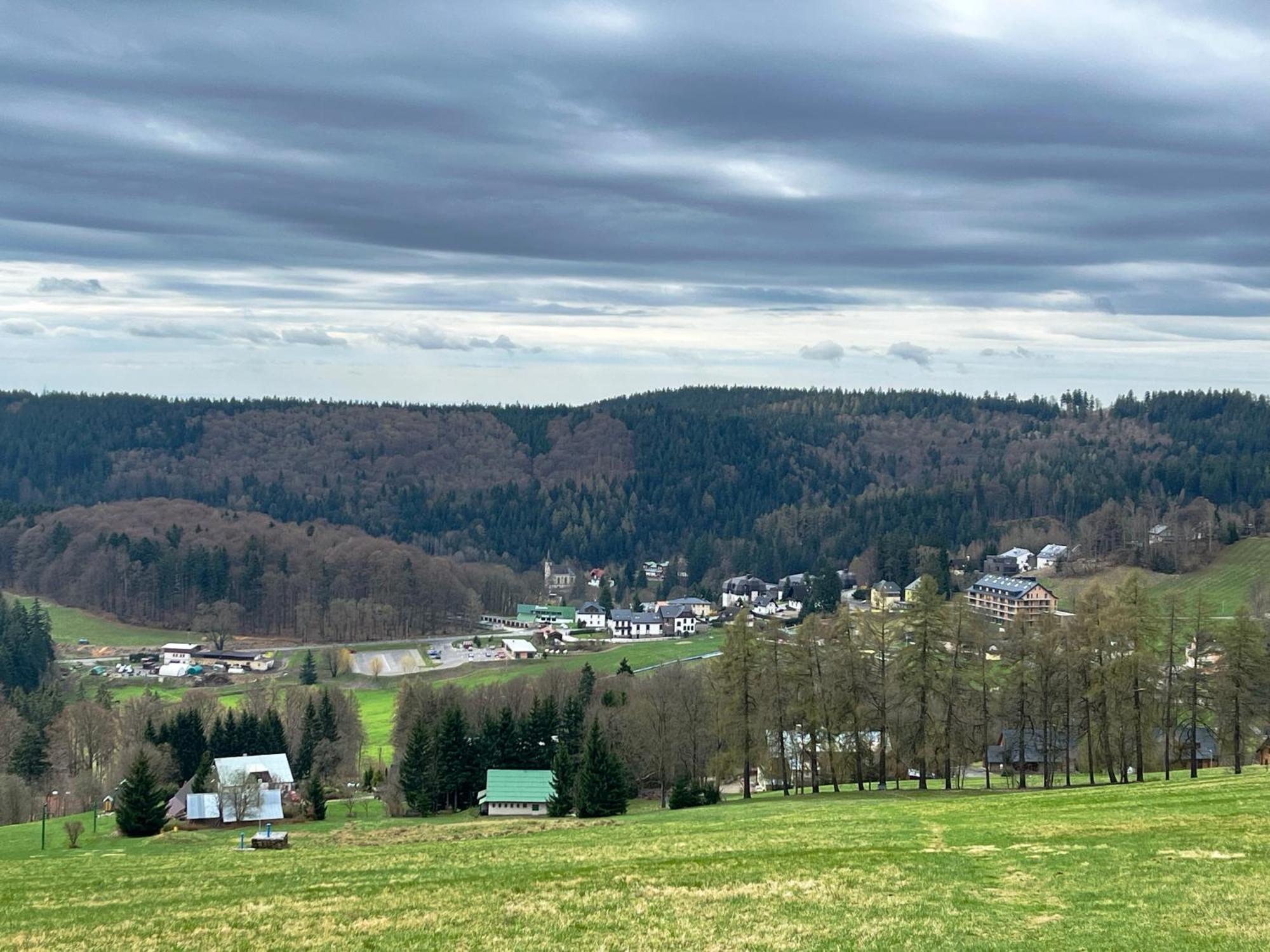 Pardubicke Boudy Villa Janske Lazne Exteriör bild
